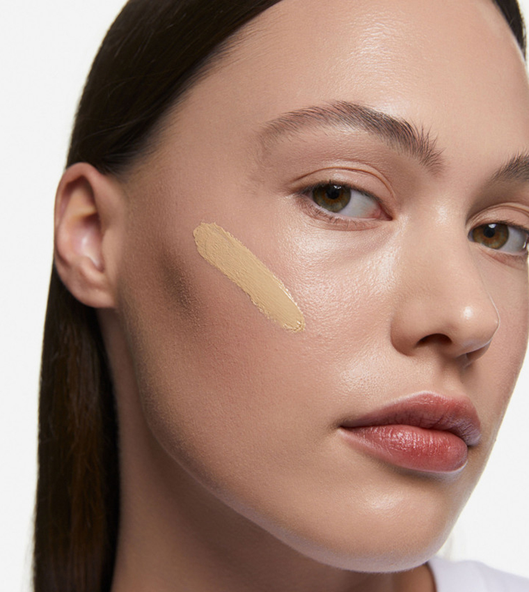 Skin Focused Care Face Foundation - SPF 50 307 Yellow Beige, 30ml