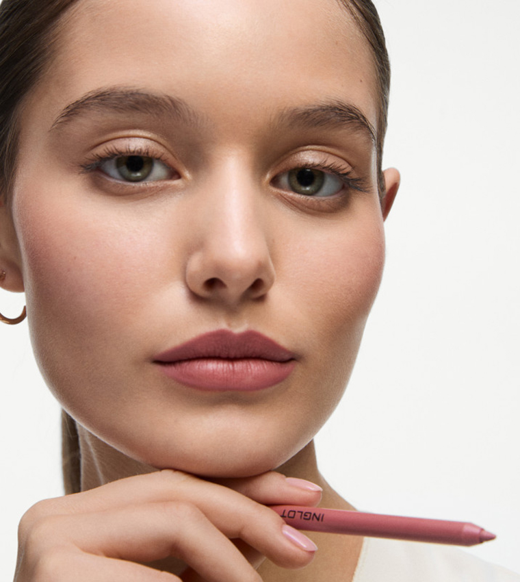 Creamy Soft Lipliner - Vivid Rose 05, 1.32g