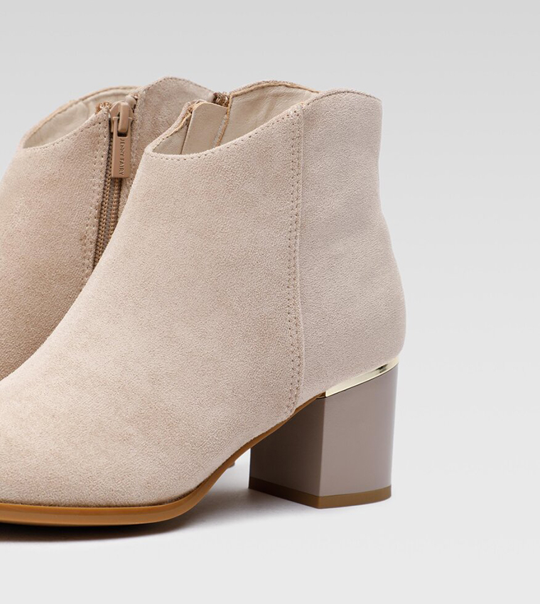 Pointed Toe Ankle Boots