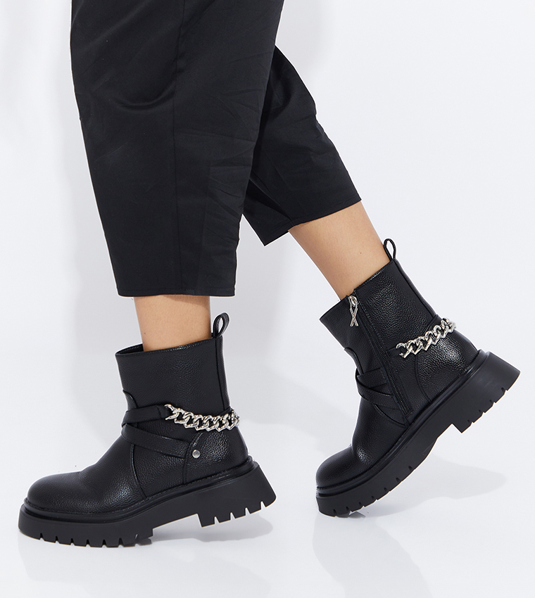 DeeZee Black flat ankle boots Kanyon > DeeZee Shop Online