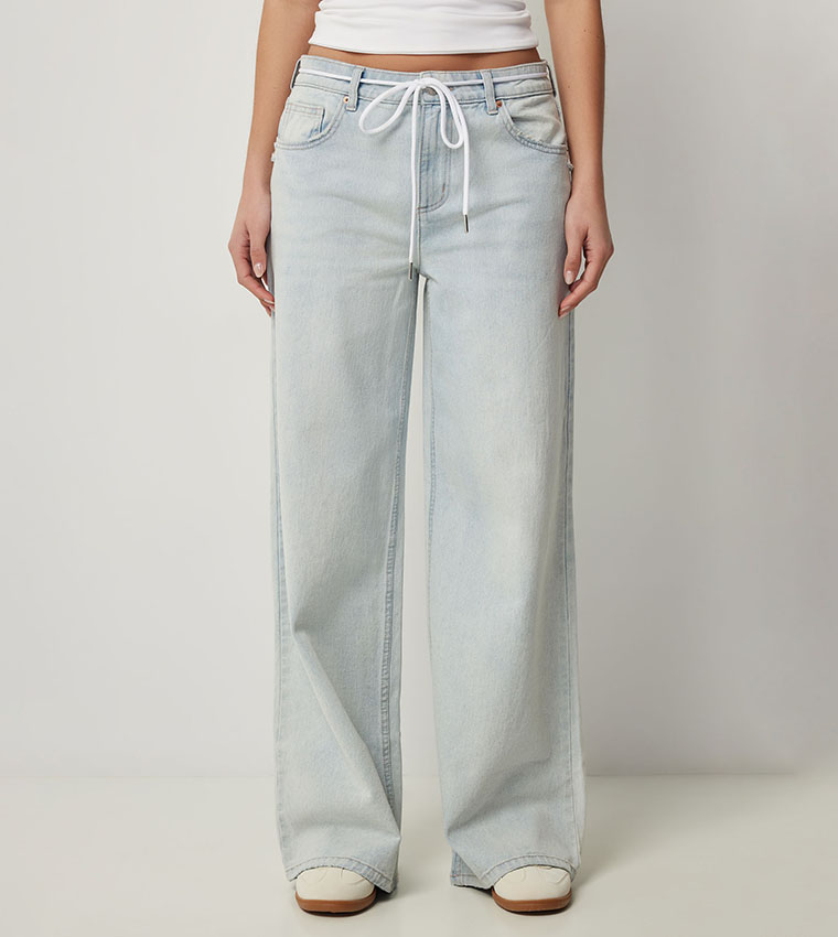 Washed Low Rise Wide Leg Jeans