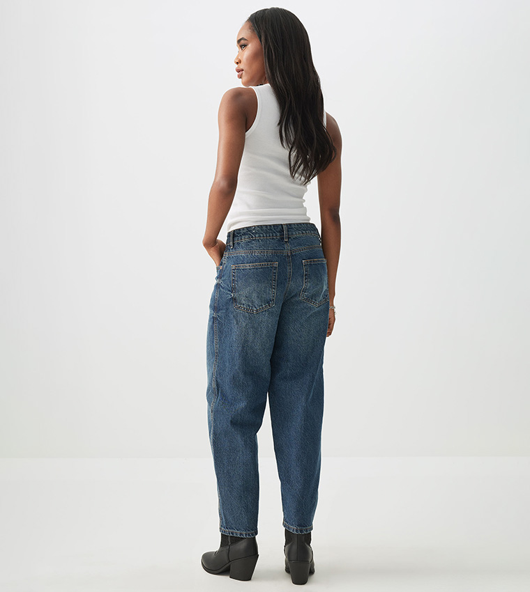 Mid Rise Cropped Barrel Jeans