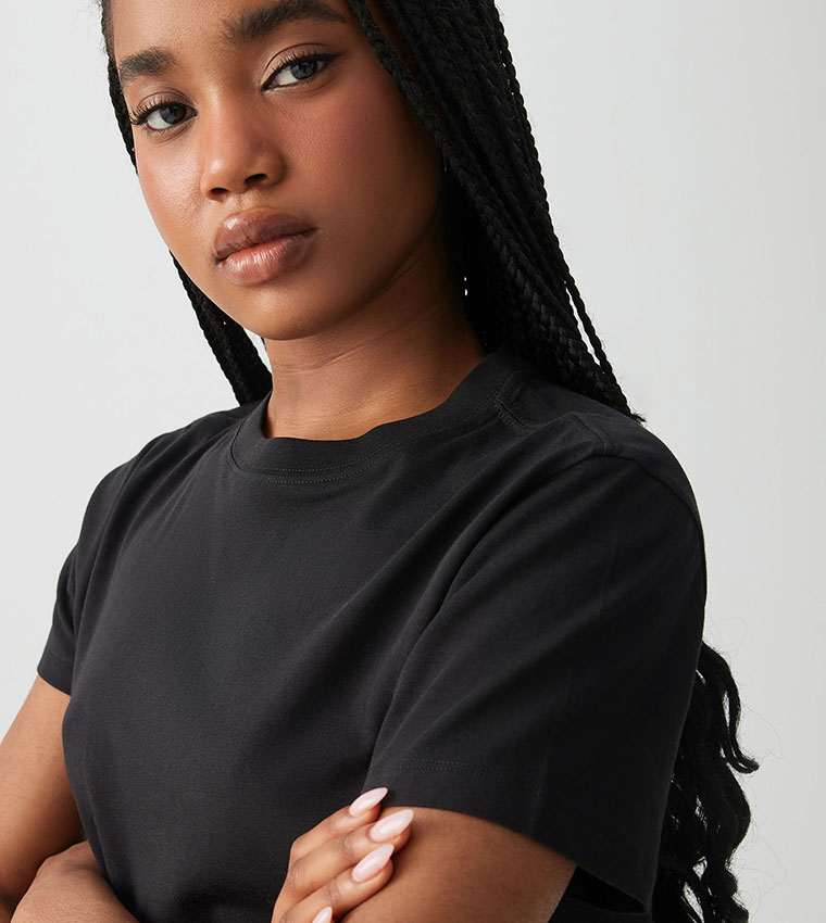 Solid Crew Neck Crop T-Shirt