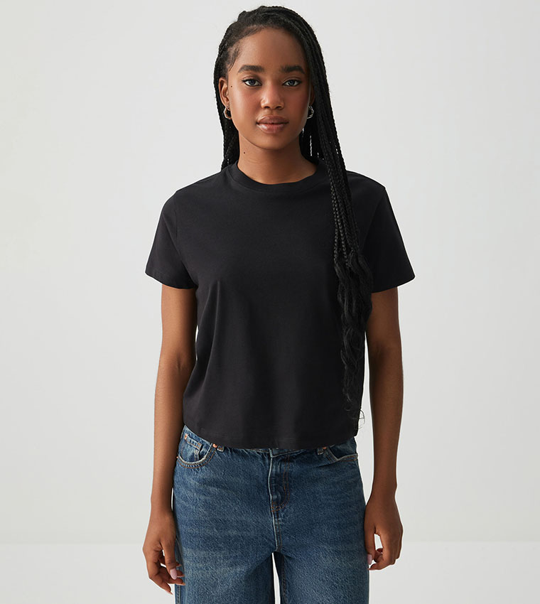 Solid Crew Neck Crop T-Shirt