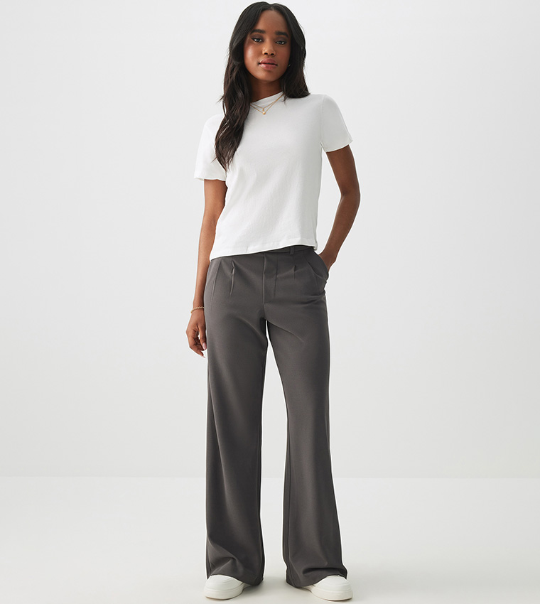 Solid Mid Rise Wide Leg Trousers