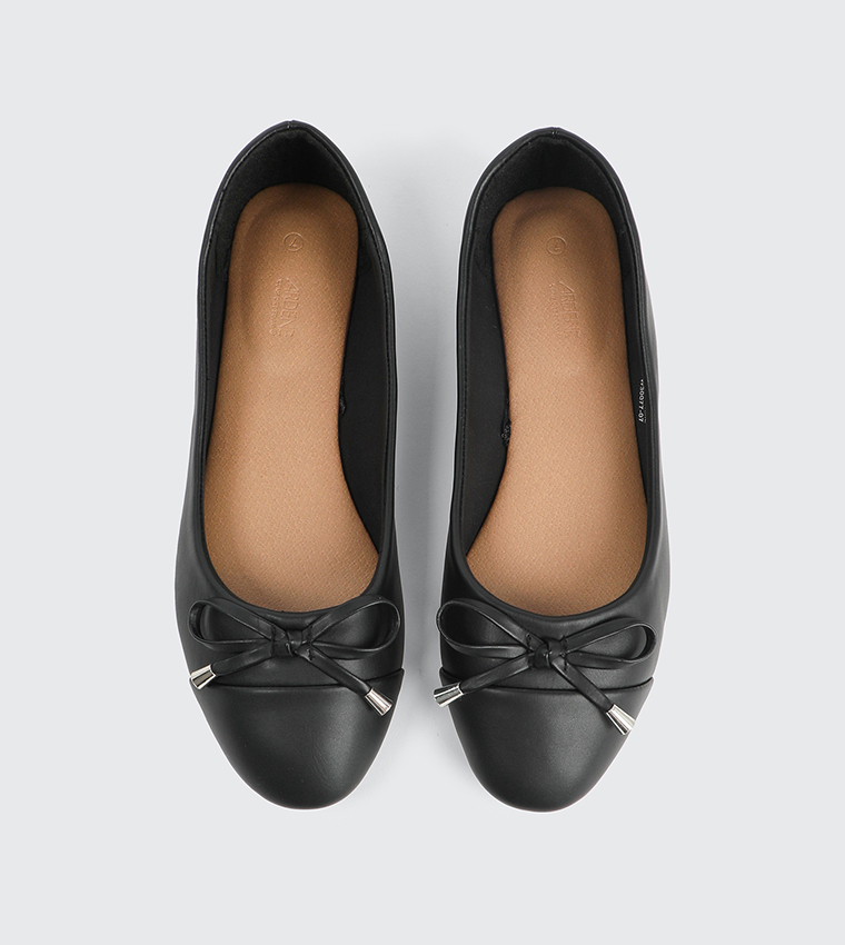 Bow Detail Round Toe Ballerinas