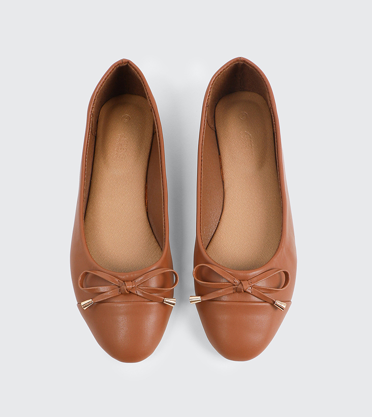 Bow Detail Round Toe Ballerinas