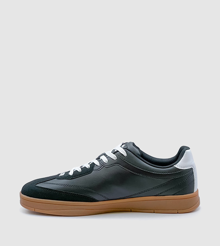 VALE Logo Detail Lace-Up Sneakers