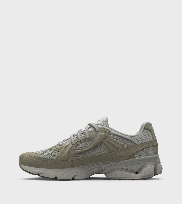 SOLA MS Textured Low-Top Sneakers