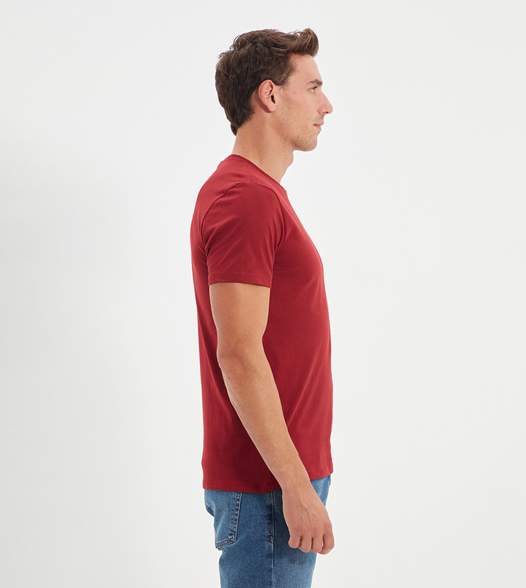 Basic Slim Fit T-Shirt