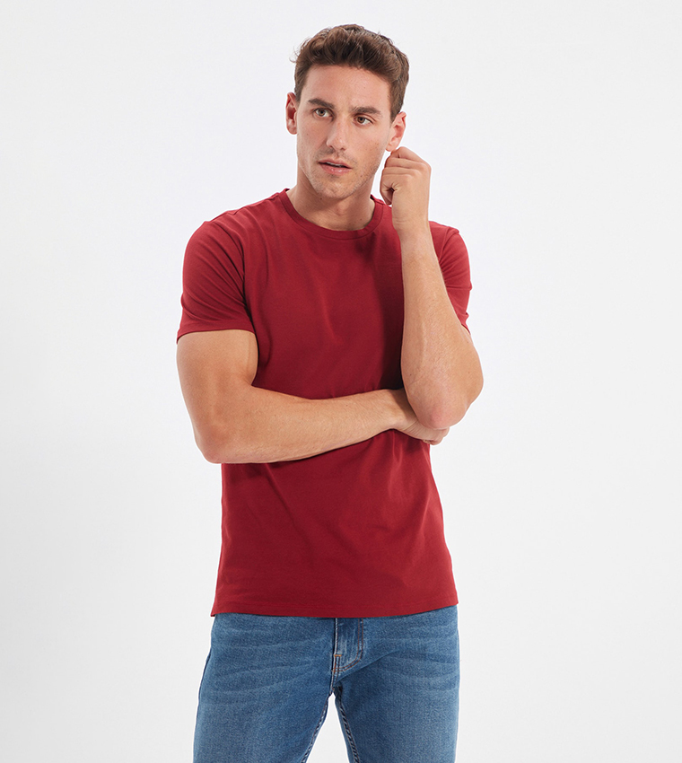 Basic Slim Fit T-Shirt