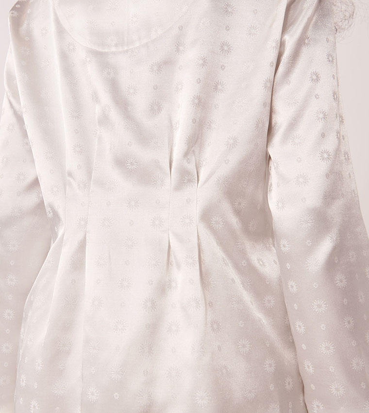 طقم بيجامة ساتان بأكمام طويلة 