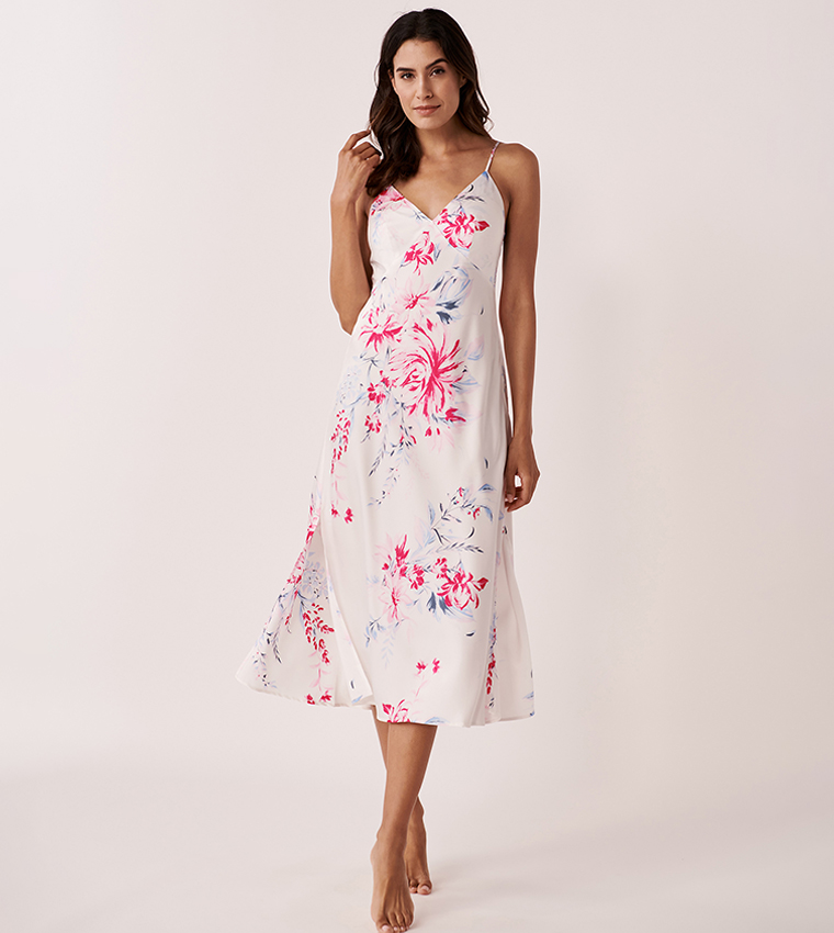 قميص نوم ساتان متوسط الطول 