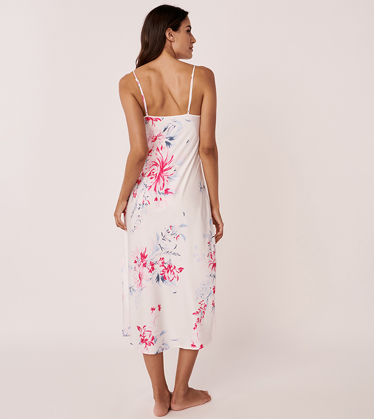 قميص نوم ساتان متوسط الطول 