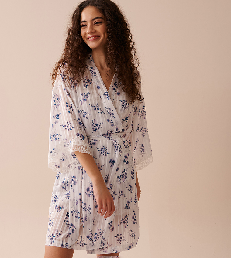 Lace Trim Floral Jacquard Robe