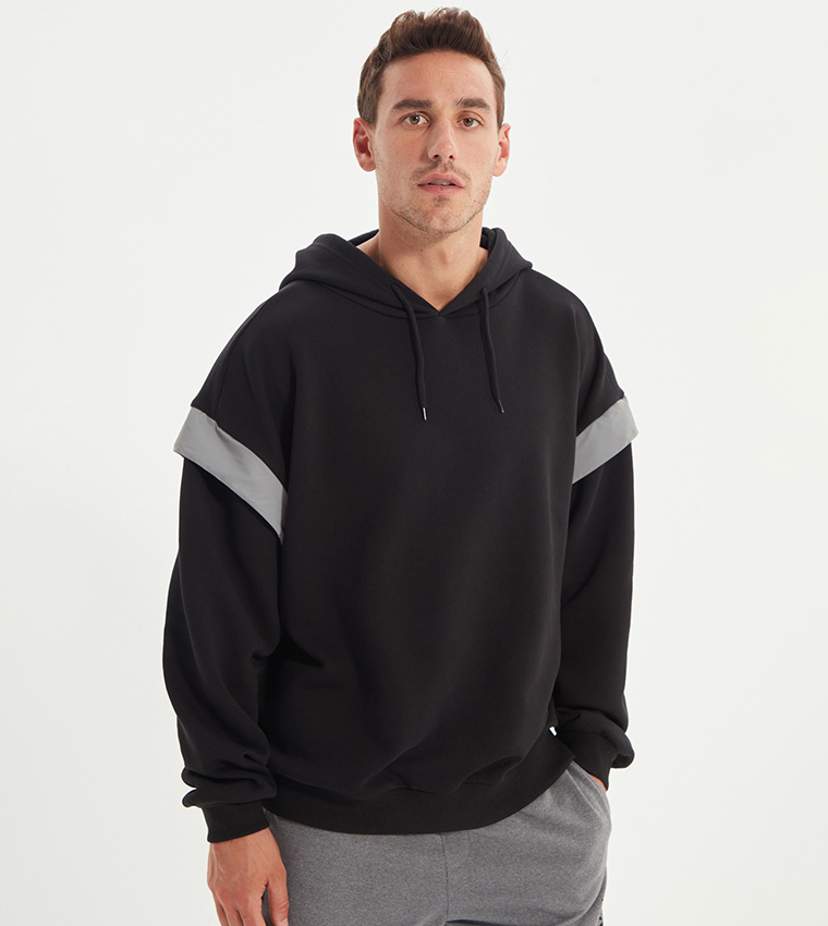 Buy Trendyol Loose Fit Sweatshirt In Black 6thStreet Saudi Arabia