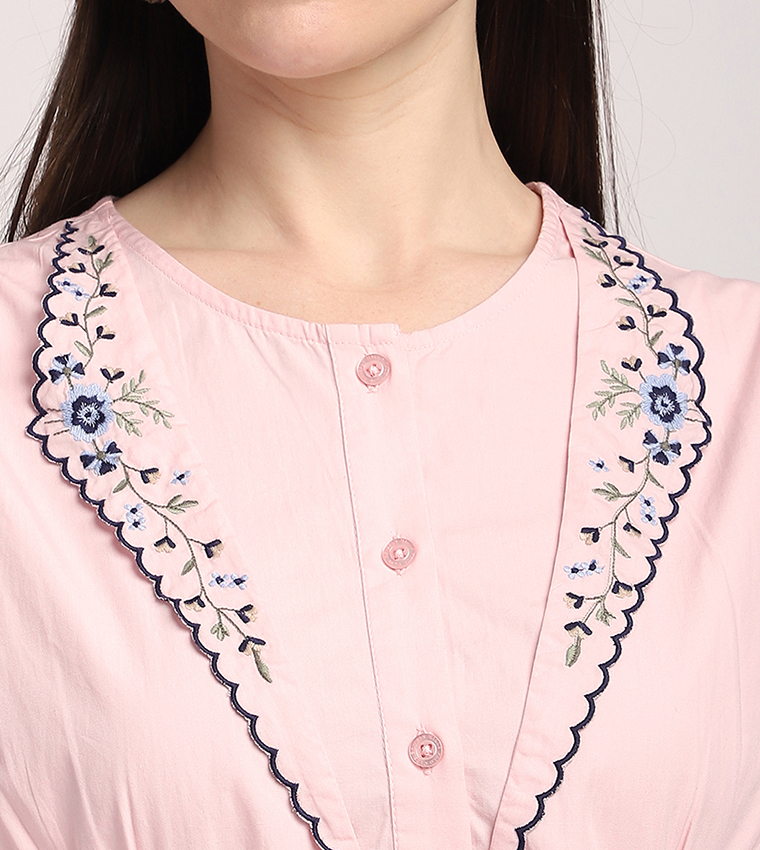 فستان ميدي كم ثلاث أرباع مطرز