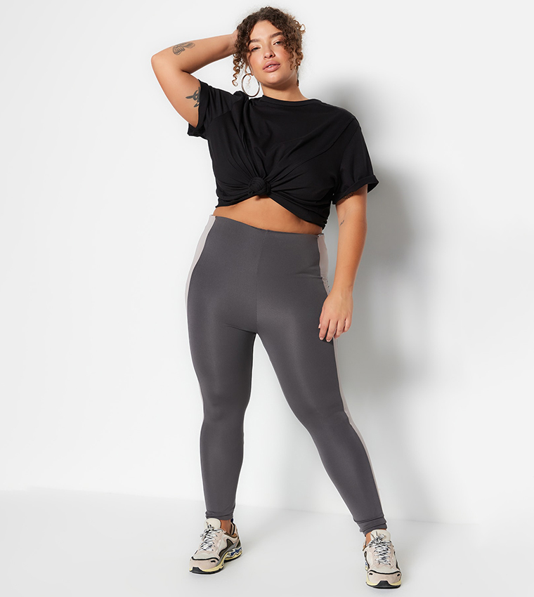 Buy Trendyol Color Block Active Leggings In ANTHRACITE 6thStreet Qatar