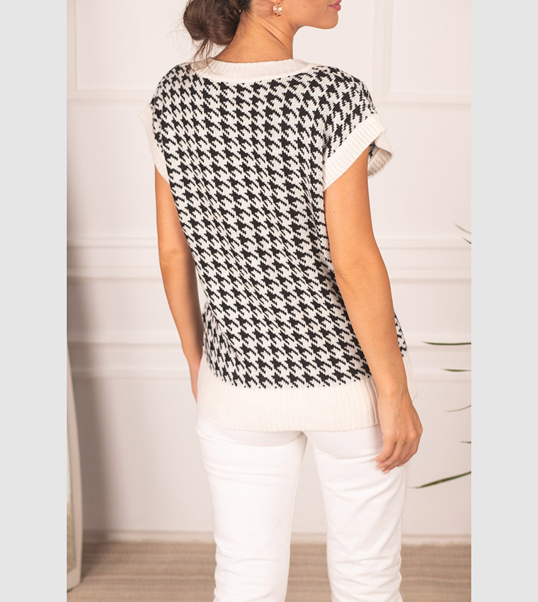 Crowbarn Patterned V-Neck Sweater Vest