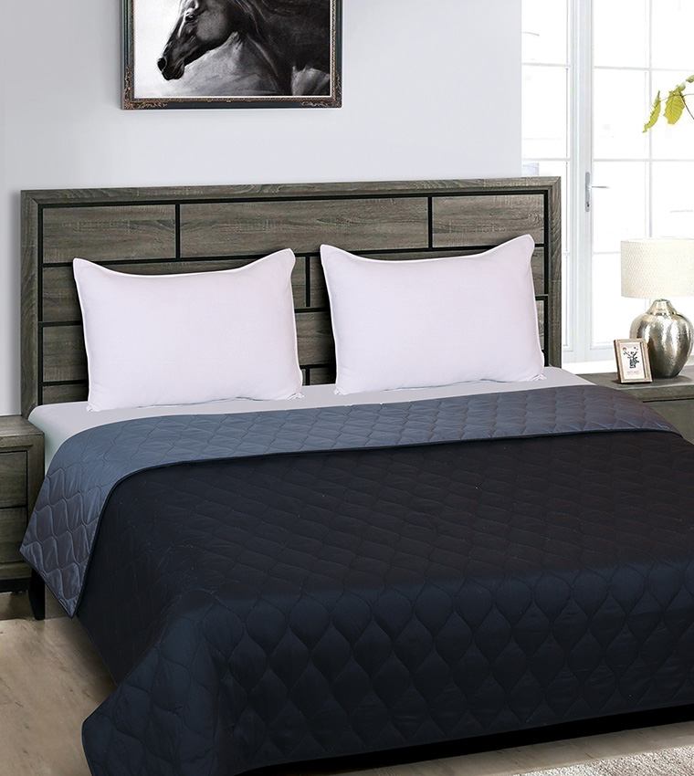 Buy HIS & HERS Micro Quilted Bed Spread Sheet In Black 6thStreet Qatar