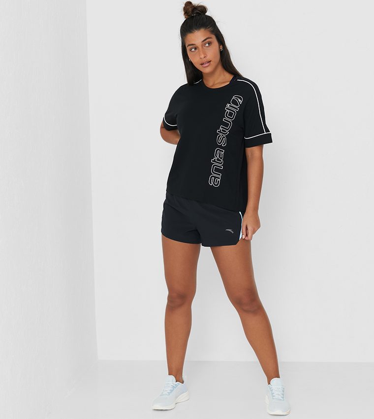 قميص بأكمام قصيرة - أسود