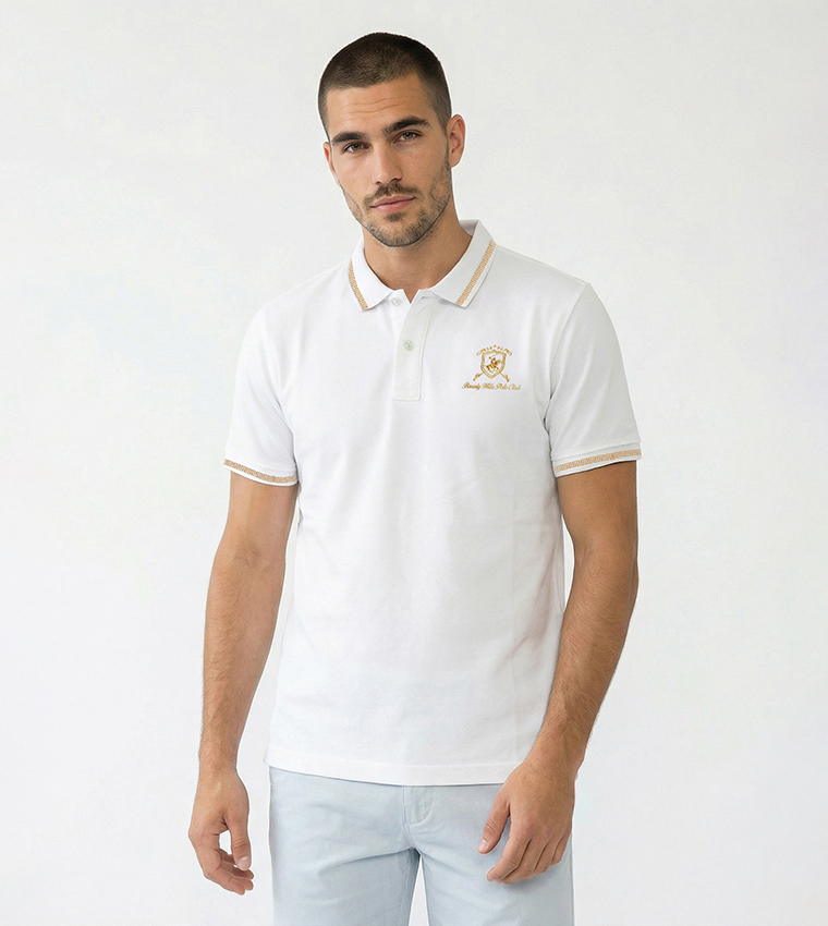 تيشيرت بولو كم قصير بشعار مطرز  