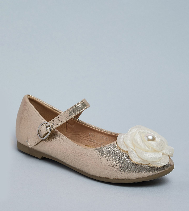 Rose Appliqued Mary Jane Shoes