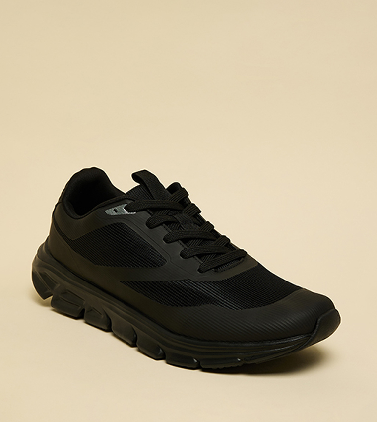 Textured Running Shoes