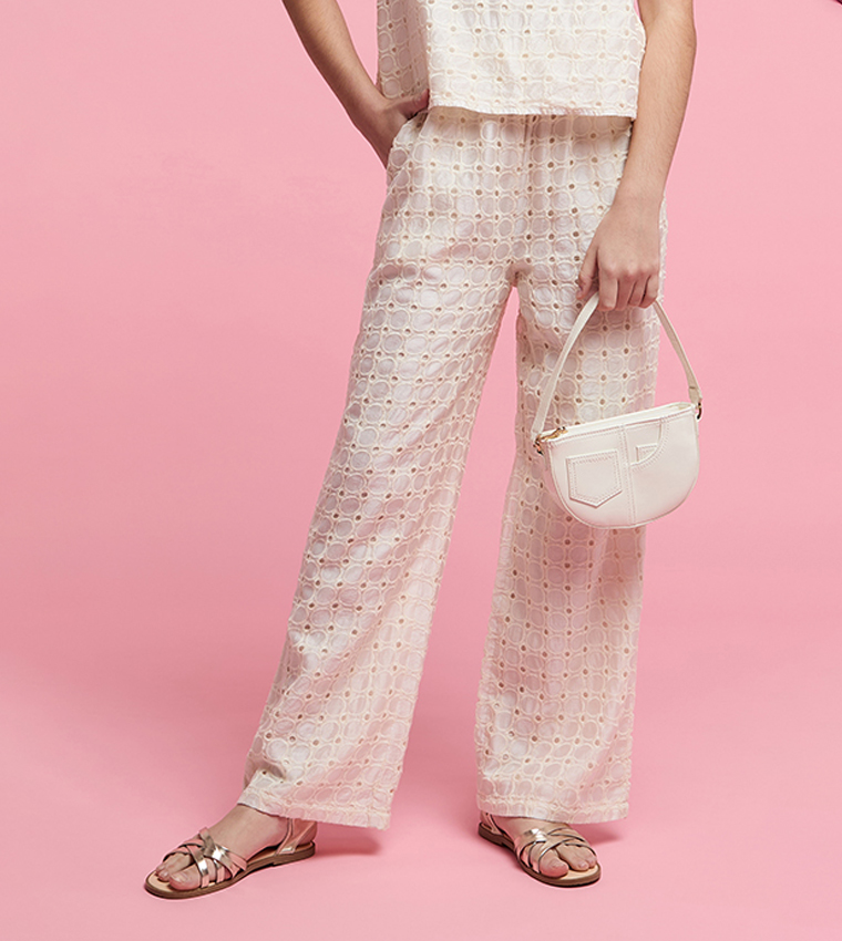 بنطلون بقصة مستقيمة وخصر مرن 