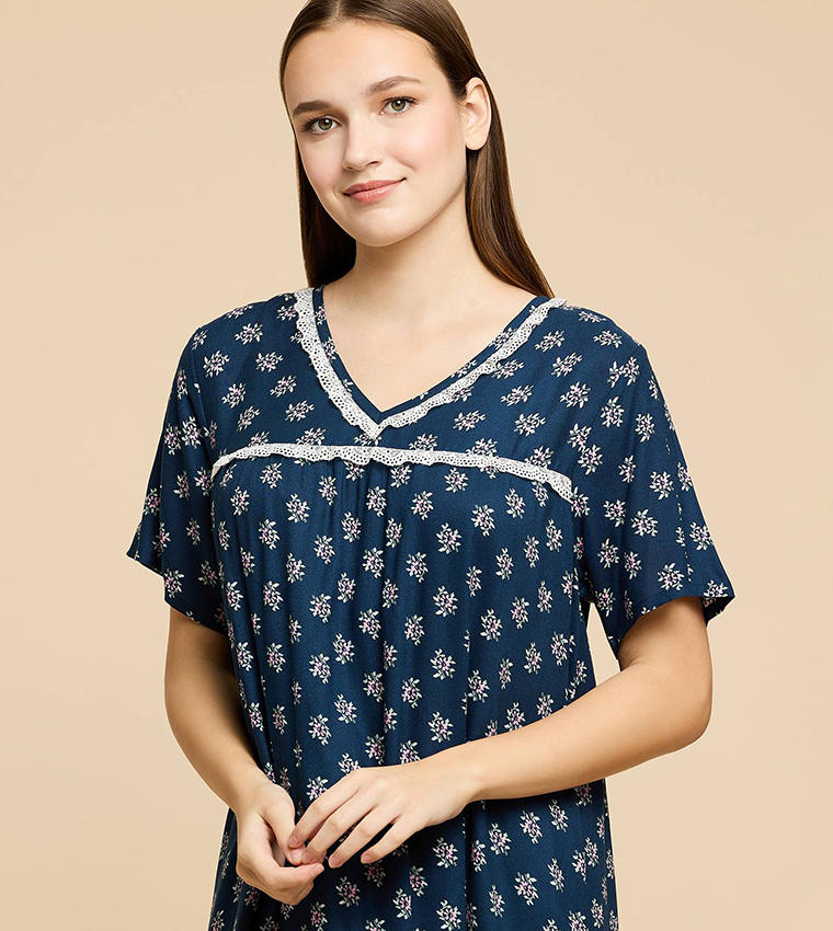 Printed Nightdress with V-Neck and Short Sleeves