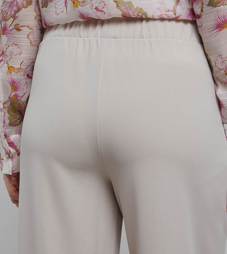 Solid Wide Leg Trousers with Button Closure