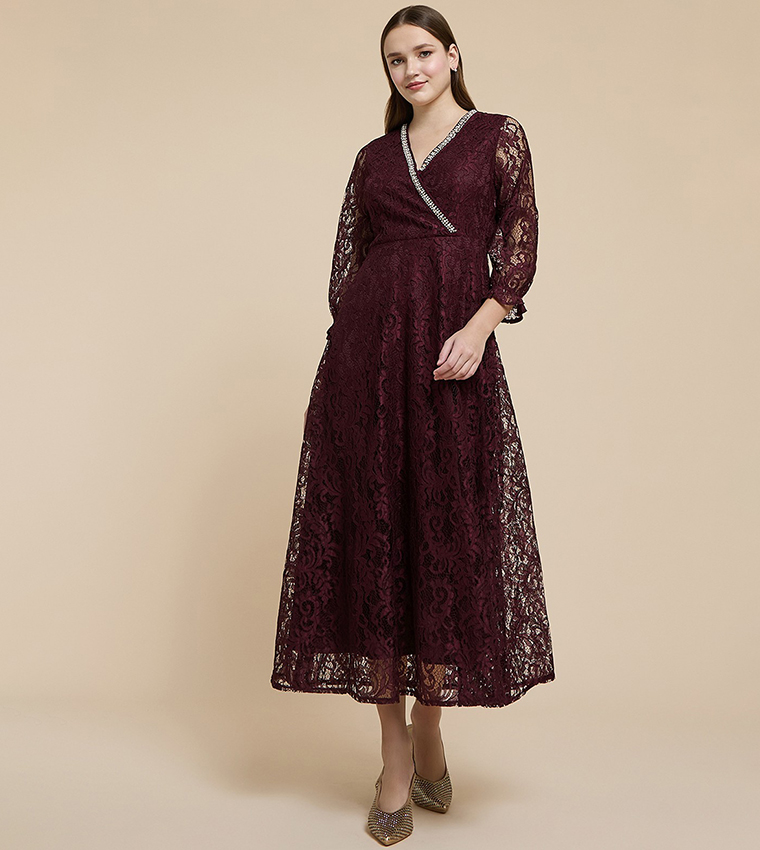 Lace Flared Dress with V-Neck and 3/4 Sleeves