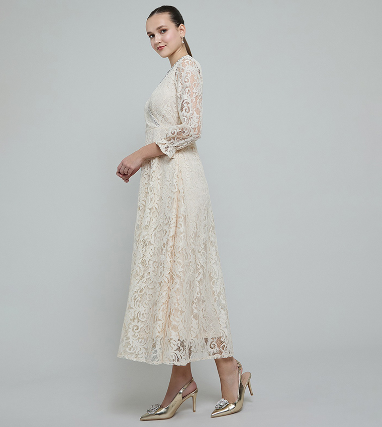 Lace Flared Dress with V-Neck and 3/4 Sleeves