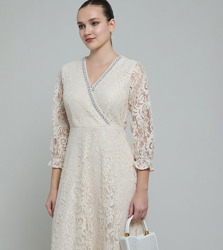 Lace Flared Dress with V-Neck and 3/4 Sleeves