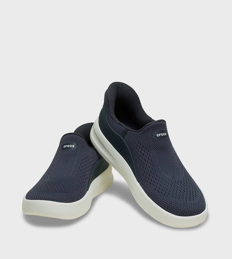 حذاء نو هانس سليب اون 