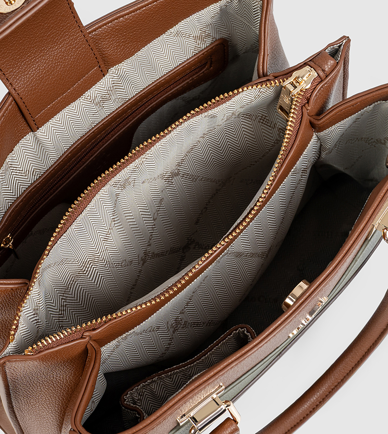 حقيبة ساتشل بألوان متباينة وقفل كبس