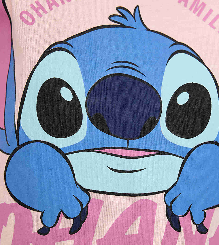 قميص نوم بطبعة ستيتش وأكمام قصيرة