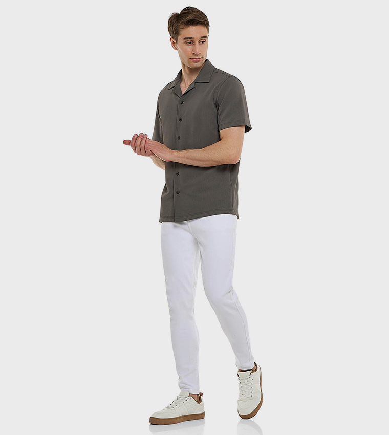 Solid Slim Fit Jeans with Button Closure