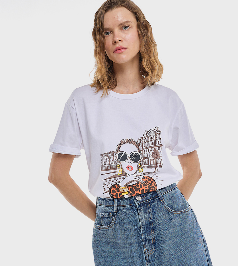 Graphic Print T-Shirt with Crew Neck and Short Sleeves
