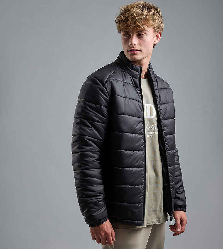 Quilted Puffer Jacket with Zipper Closure