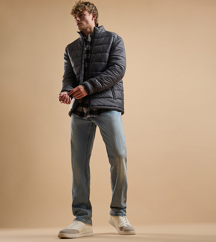 Quilted Puffer Jacket with Zipper Closure
