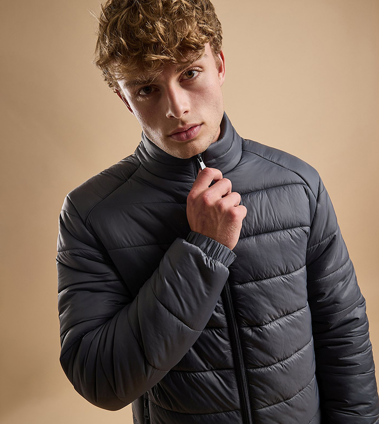 Quilted Puffer Jacket with Zipper Closure