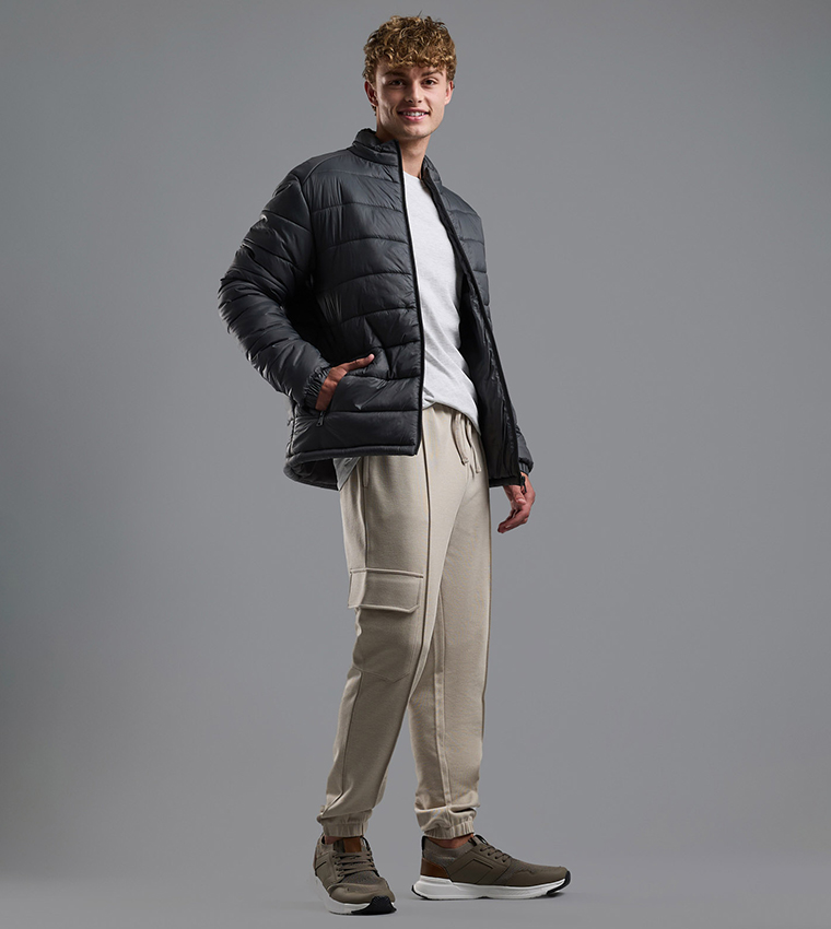 Quilted Puffer Jacket with Zipper Closure