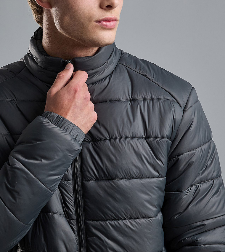 Quilted Puffer Jacket with Zipper Closure