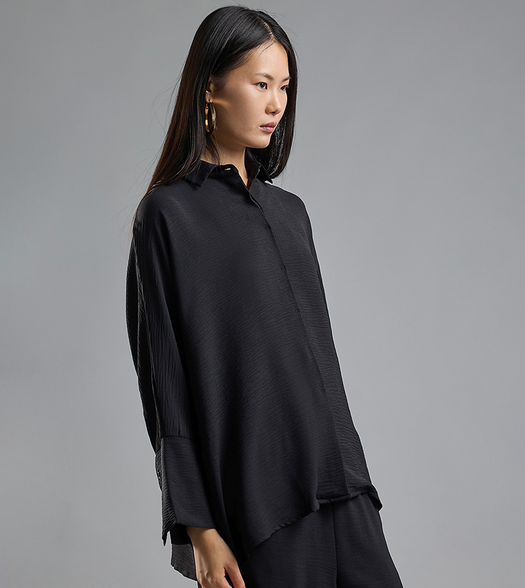 Crinkled Shirt with Classic Collar and Long Sleeves