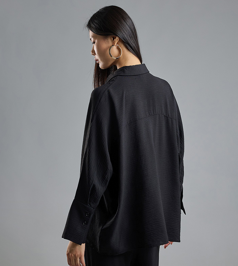 Crinkled Shirt with Classic Collar and Long Sleeves