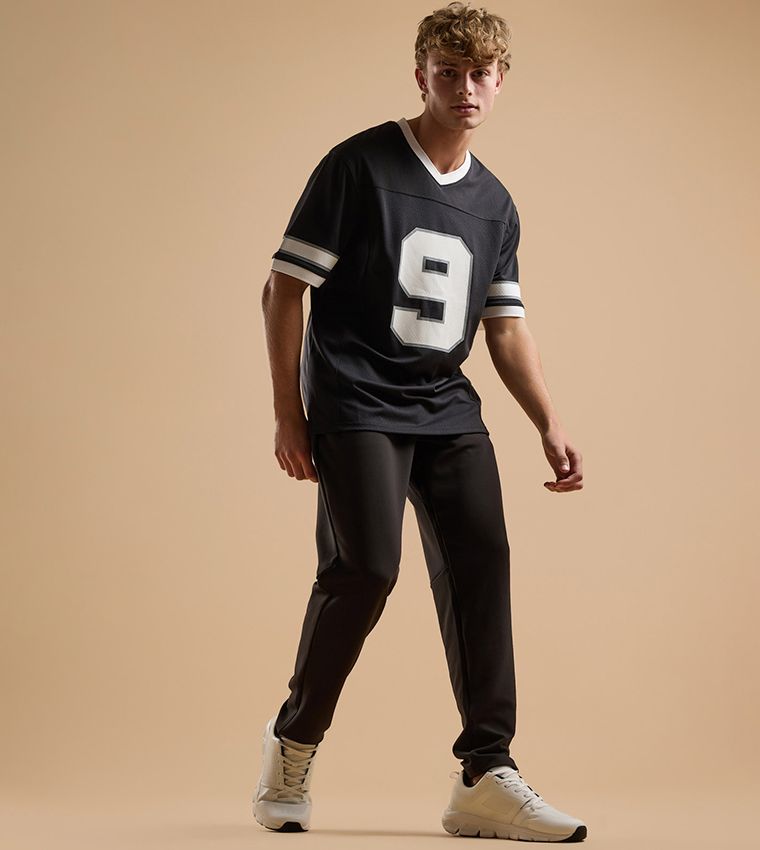 Print Detail Active T-Shirt with V-Neck and Short Sleeves