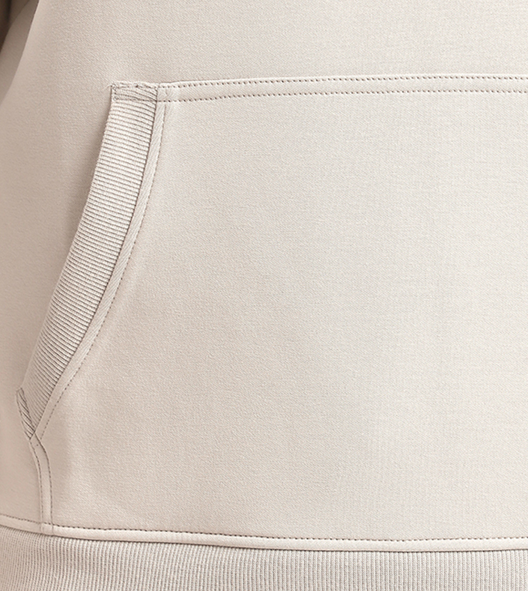 هودي بطبعة شعار وكم طويل