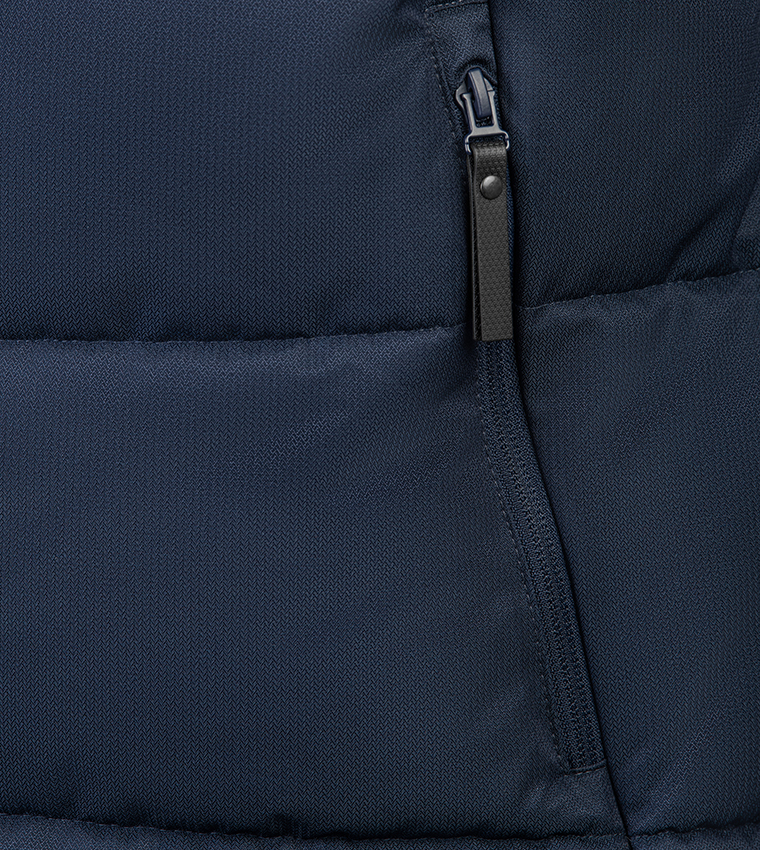 جاكيت بفر بهودي وشعار مطرز 