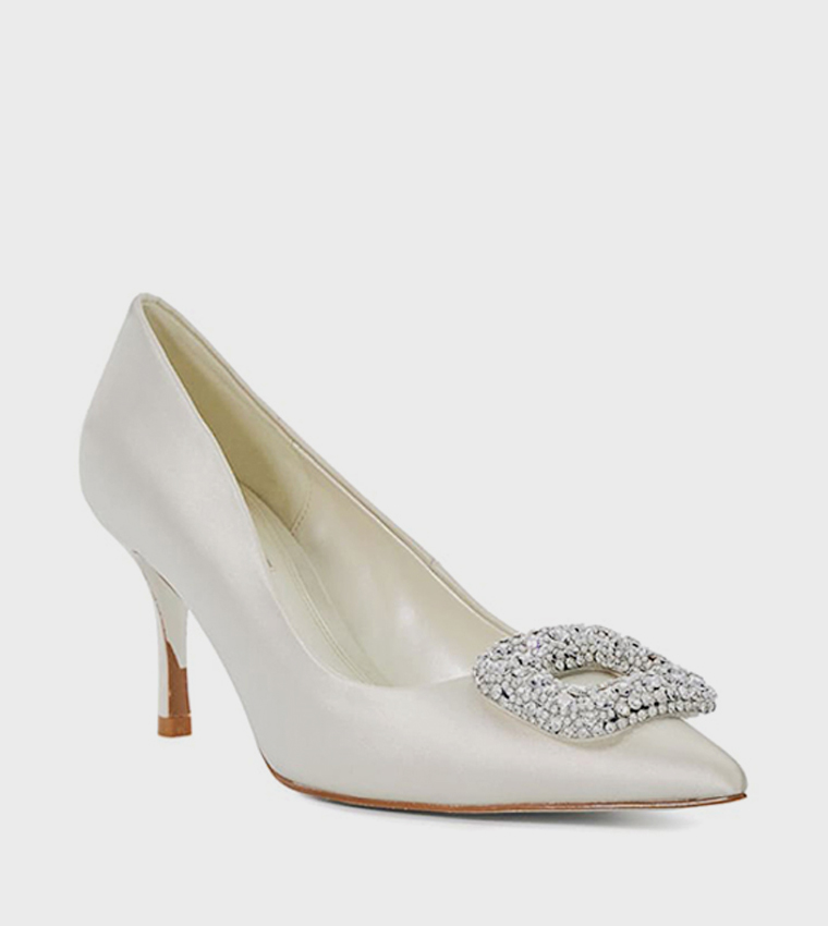 ASTONISH Accessory Detail Pumps